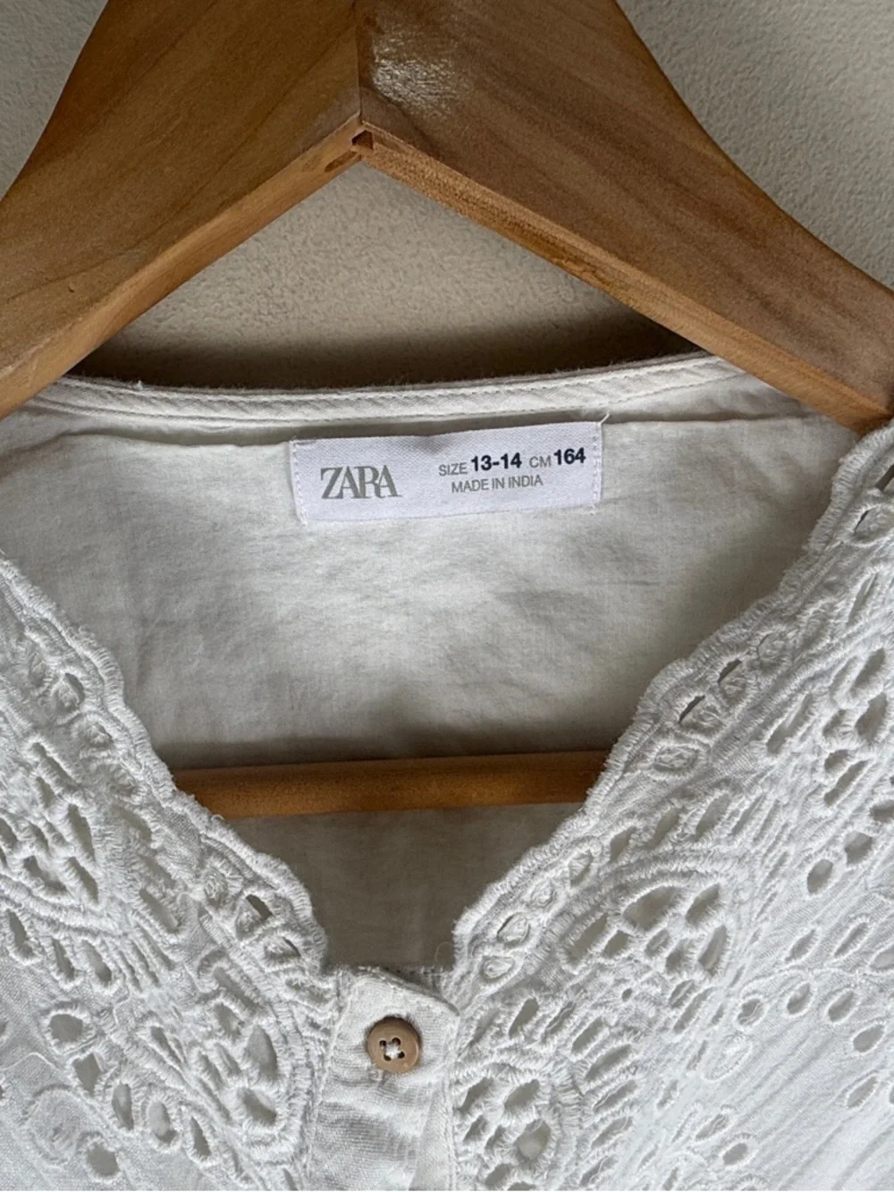 Zara Embroidered‎ Eyelet Blouse Size S (13-14) L/S Button Up Balloon Sleeve EUC